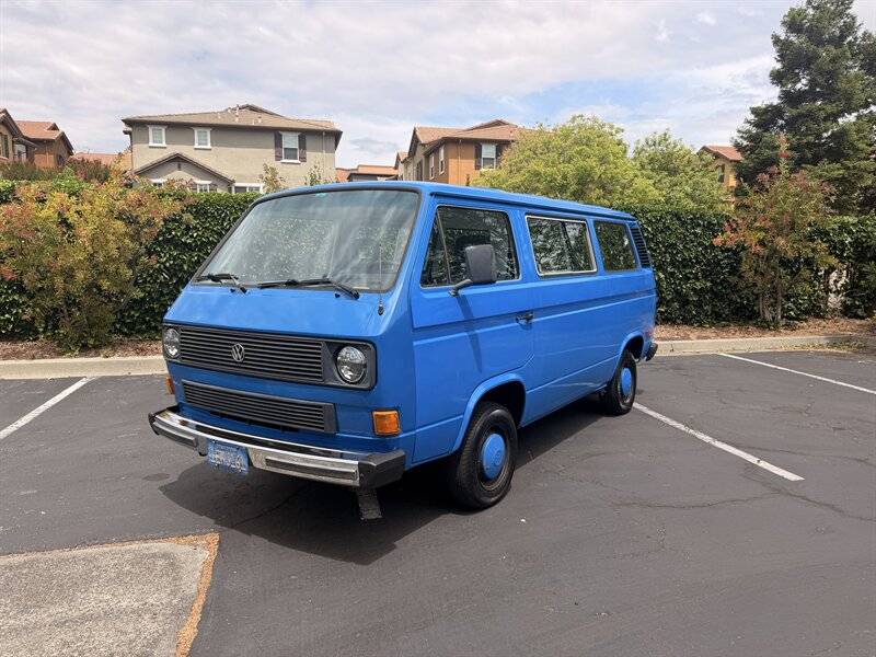 Volkswagen-Busvanagon-gl-1982-blue