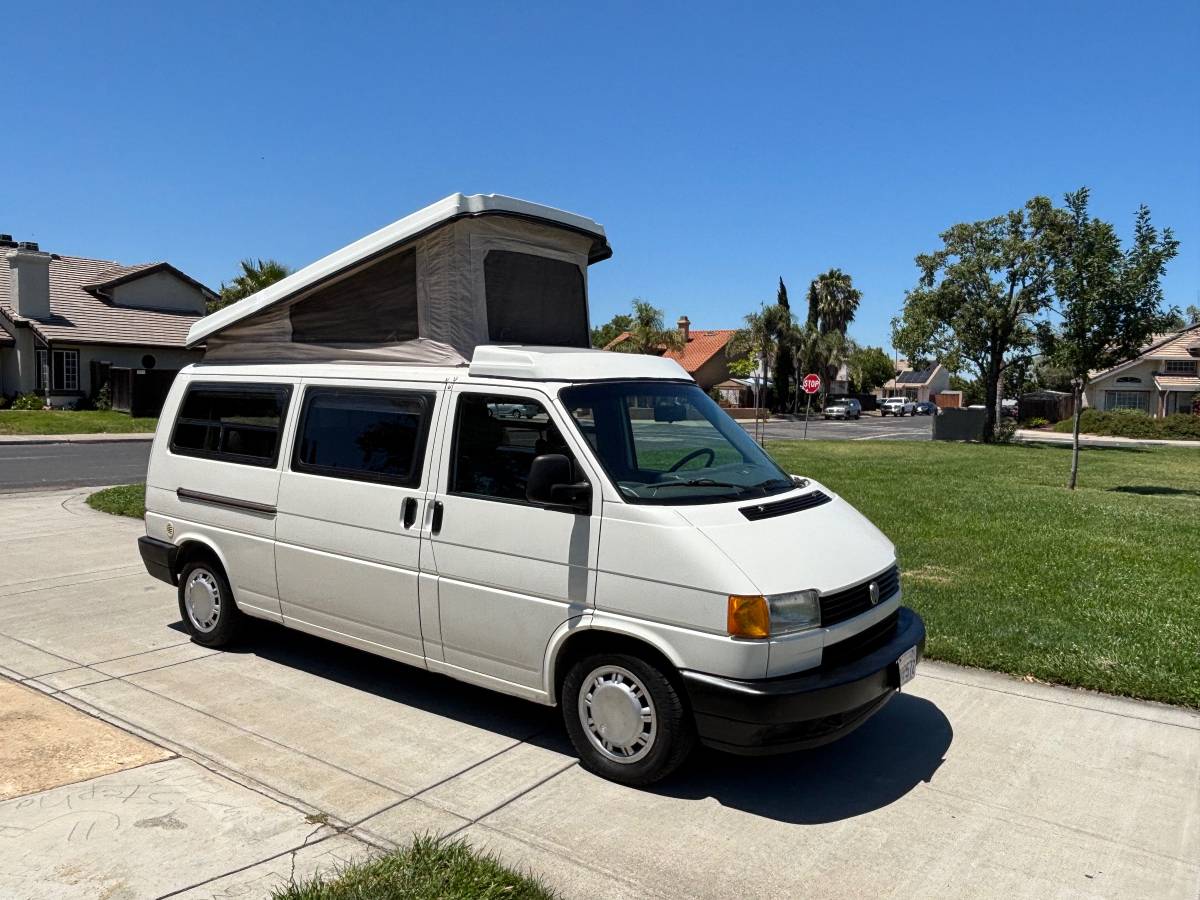 Volkswagen-Eurovan-camper-1995