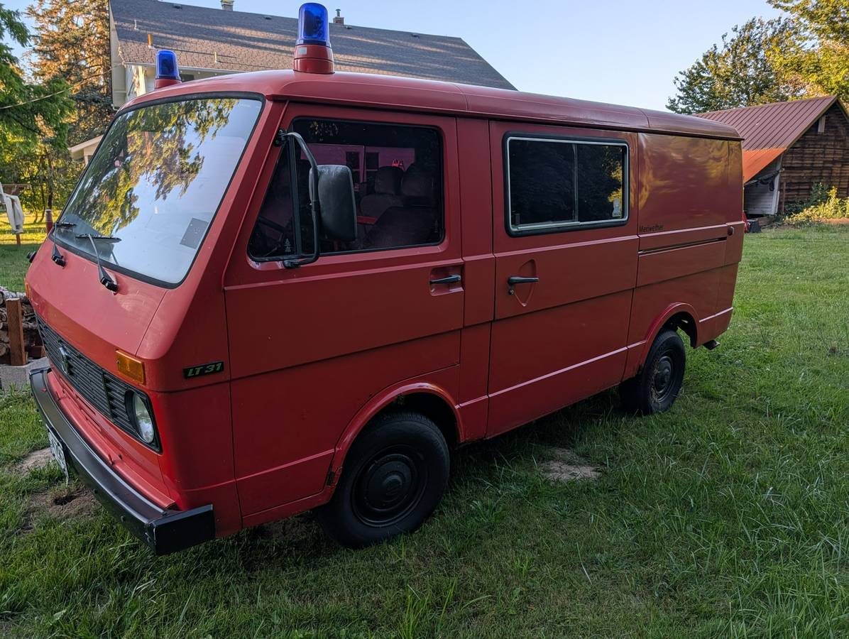 Volkswagen-Lt31-1980-orange