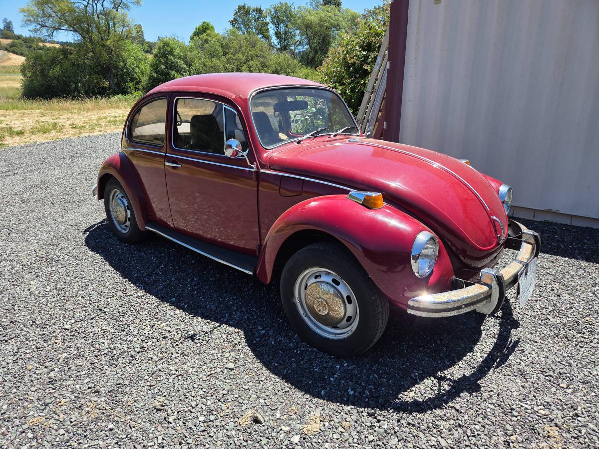 Volkswagen-Super-beetle-1971-red