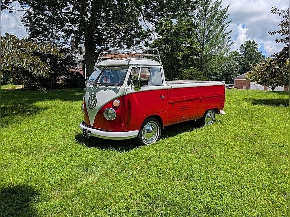 Volkswagen-Transporter-truck-1961-custom