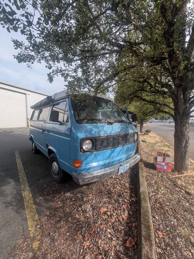 Volkswagen-Vanagon-westfalia-1982-blue