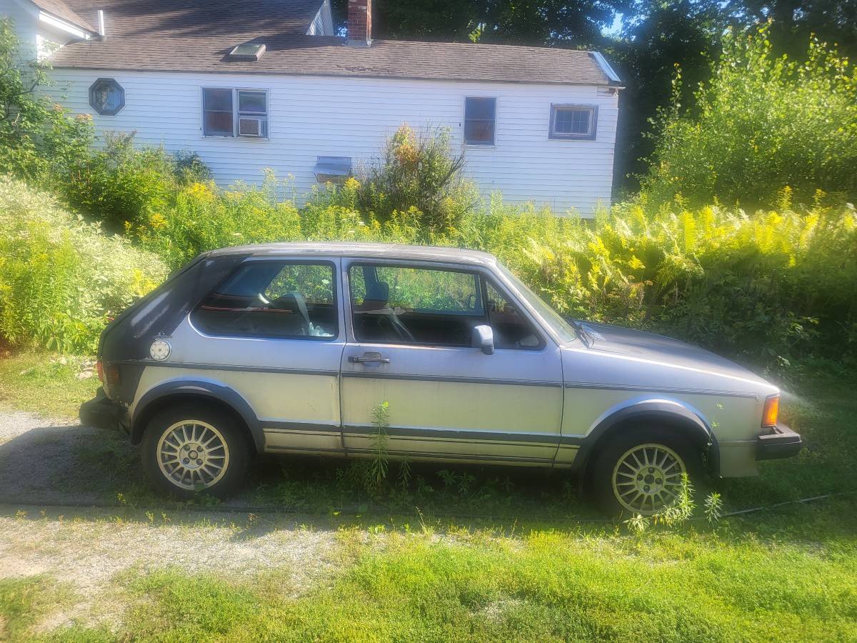 Volkswagon-rabbit-gti-sport-1984-grey