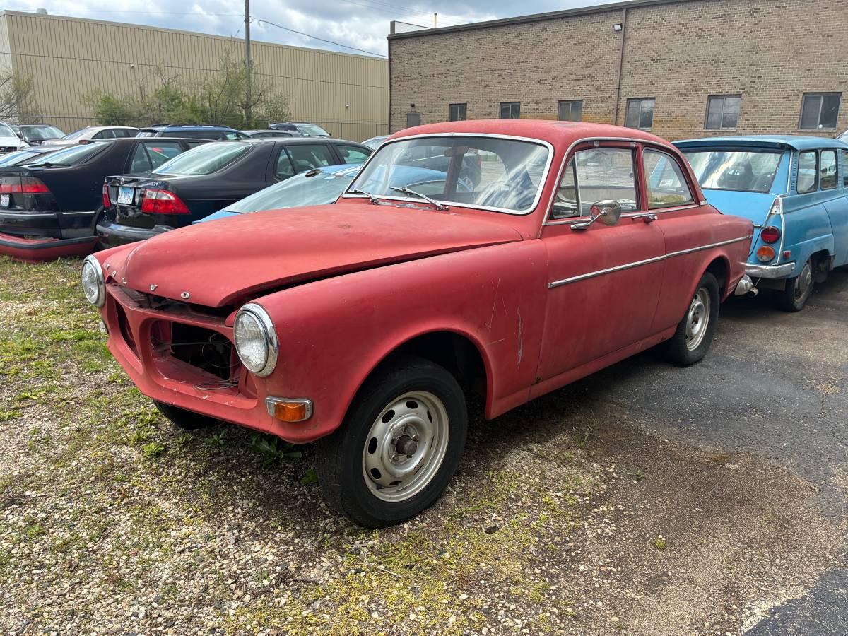 Volvo-122s-1965-red