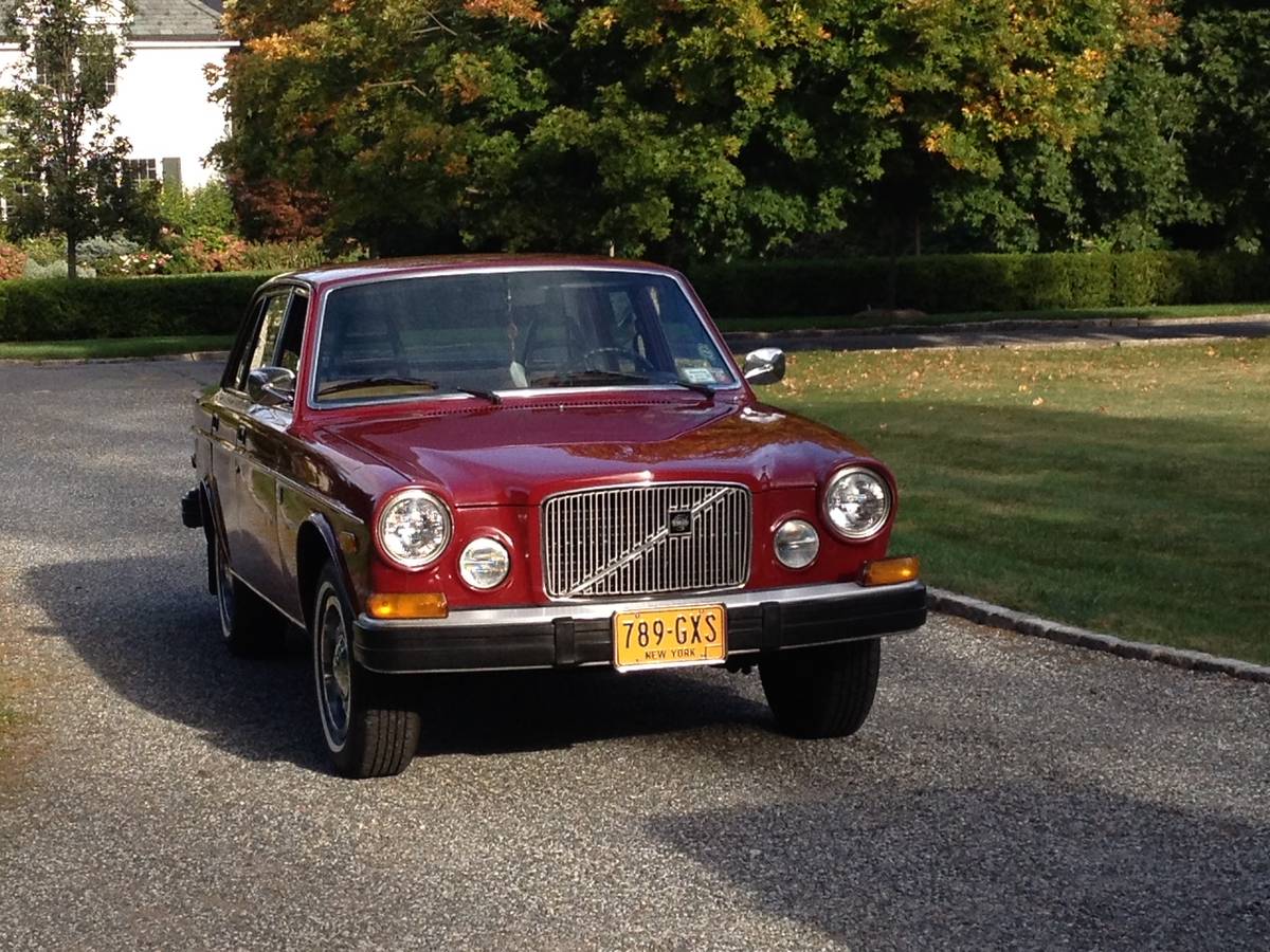 Volvo-164-1975-red