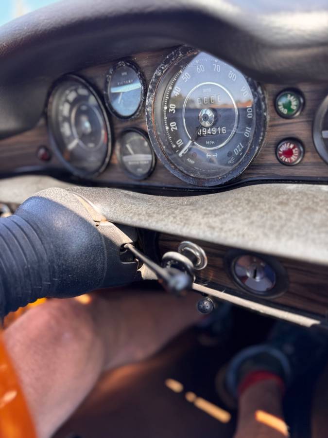 Volvo-1800-es-1972-custom
