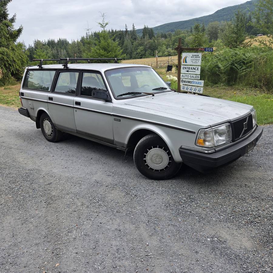 Volvo-240-series-1992-silver