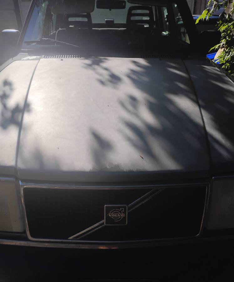 Volvo-244-1988-blue