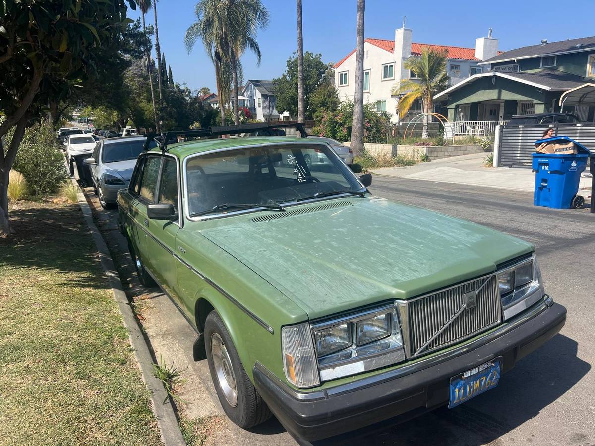 Volvo-244-dl-1985