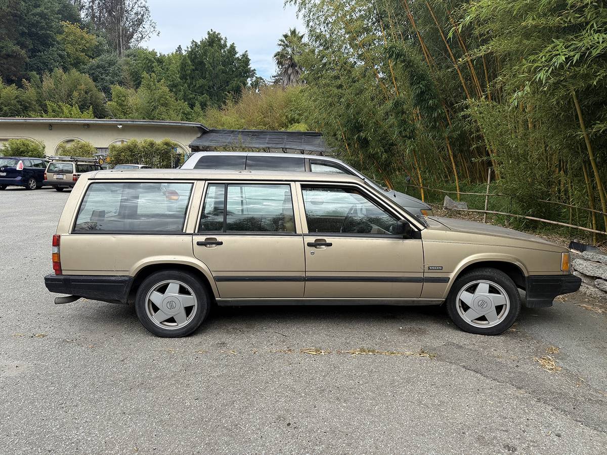 Volvo-740-1990