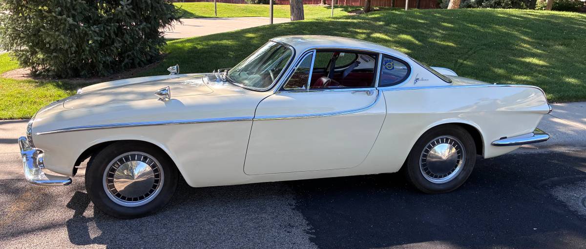 Volvo-P1800-1962-white