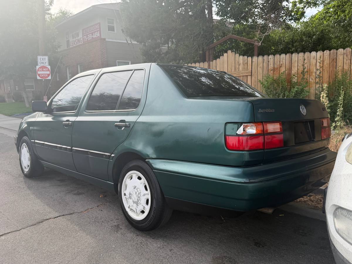 Vw-jetta-1996-green