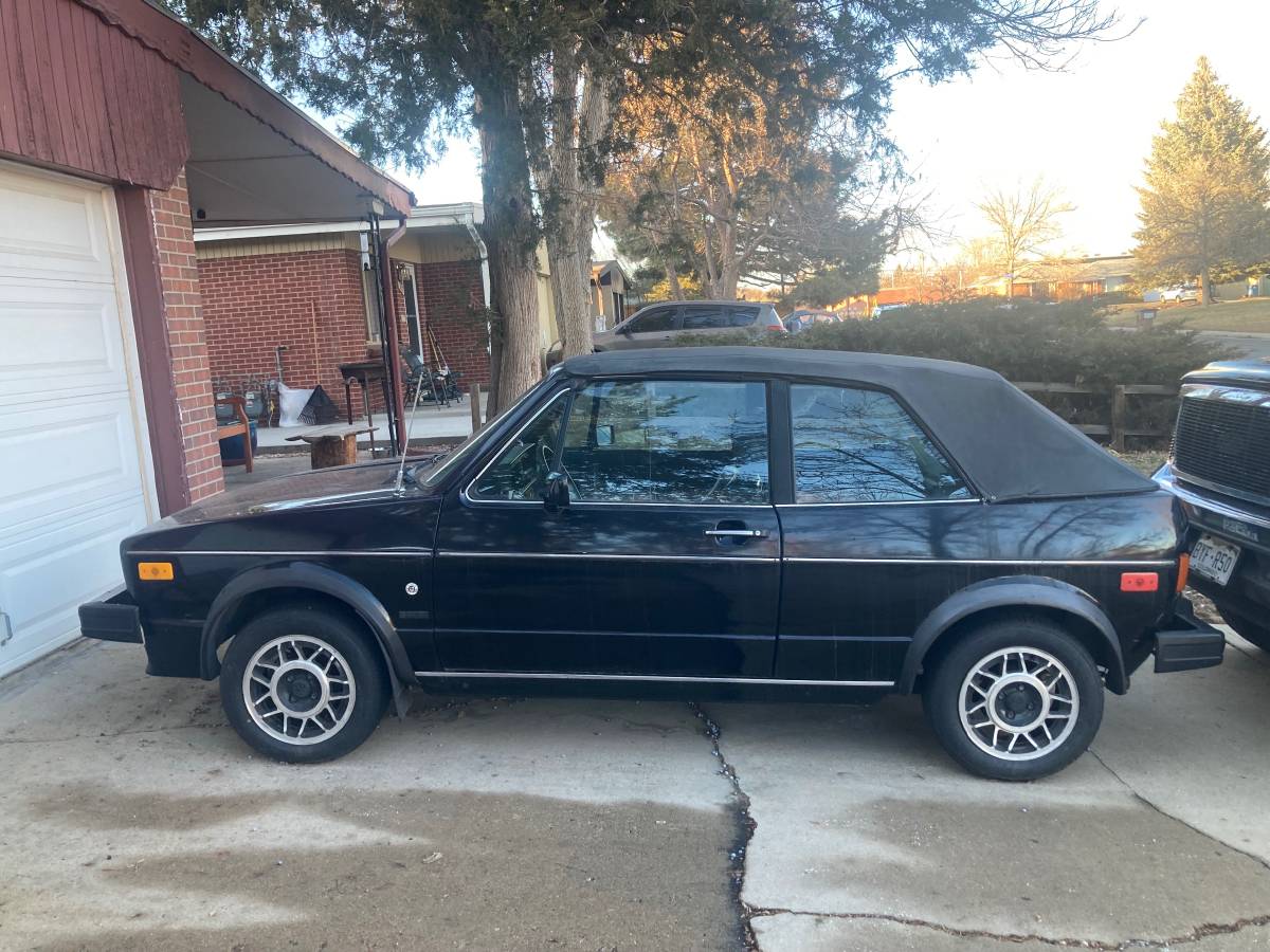 Vw-rabbit-1984-black