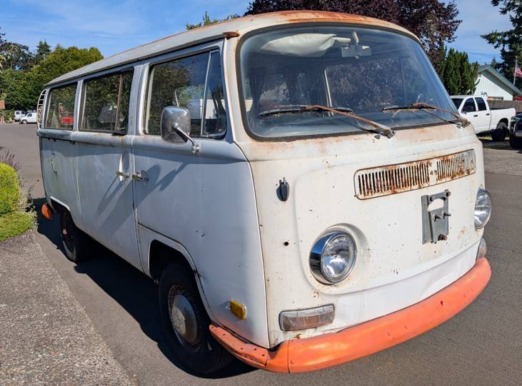 Vw-transporter-bay-window-1970-white