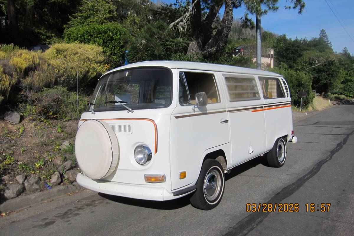 Vw-vanagon-westfalia-1971-white