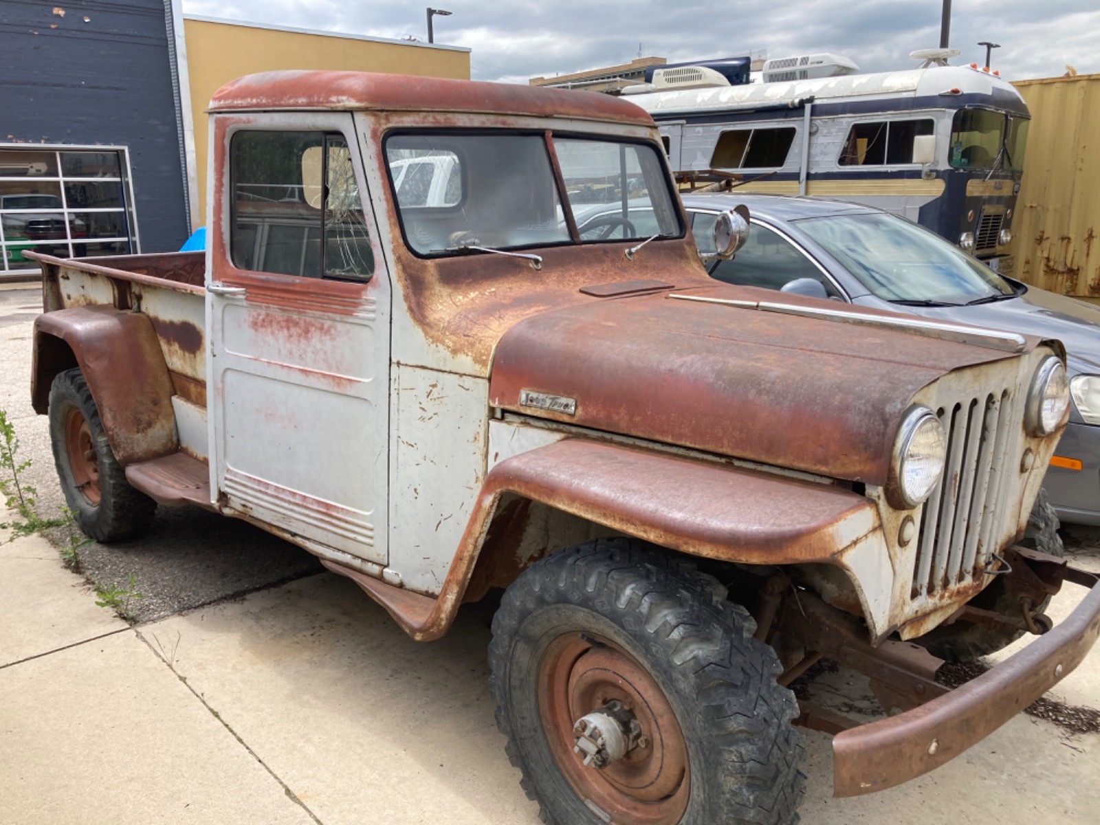 Willys  1948