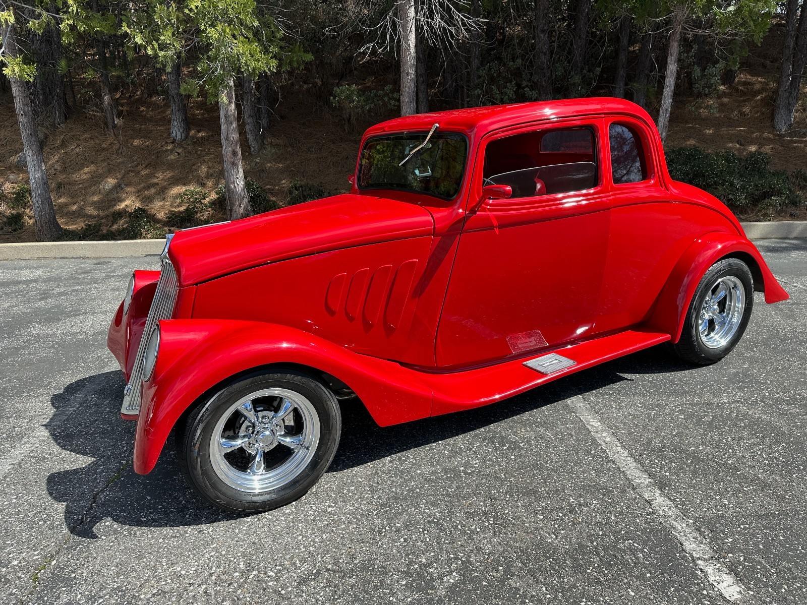 Willys-5-window-coupe-1933-Coupe-Red