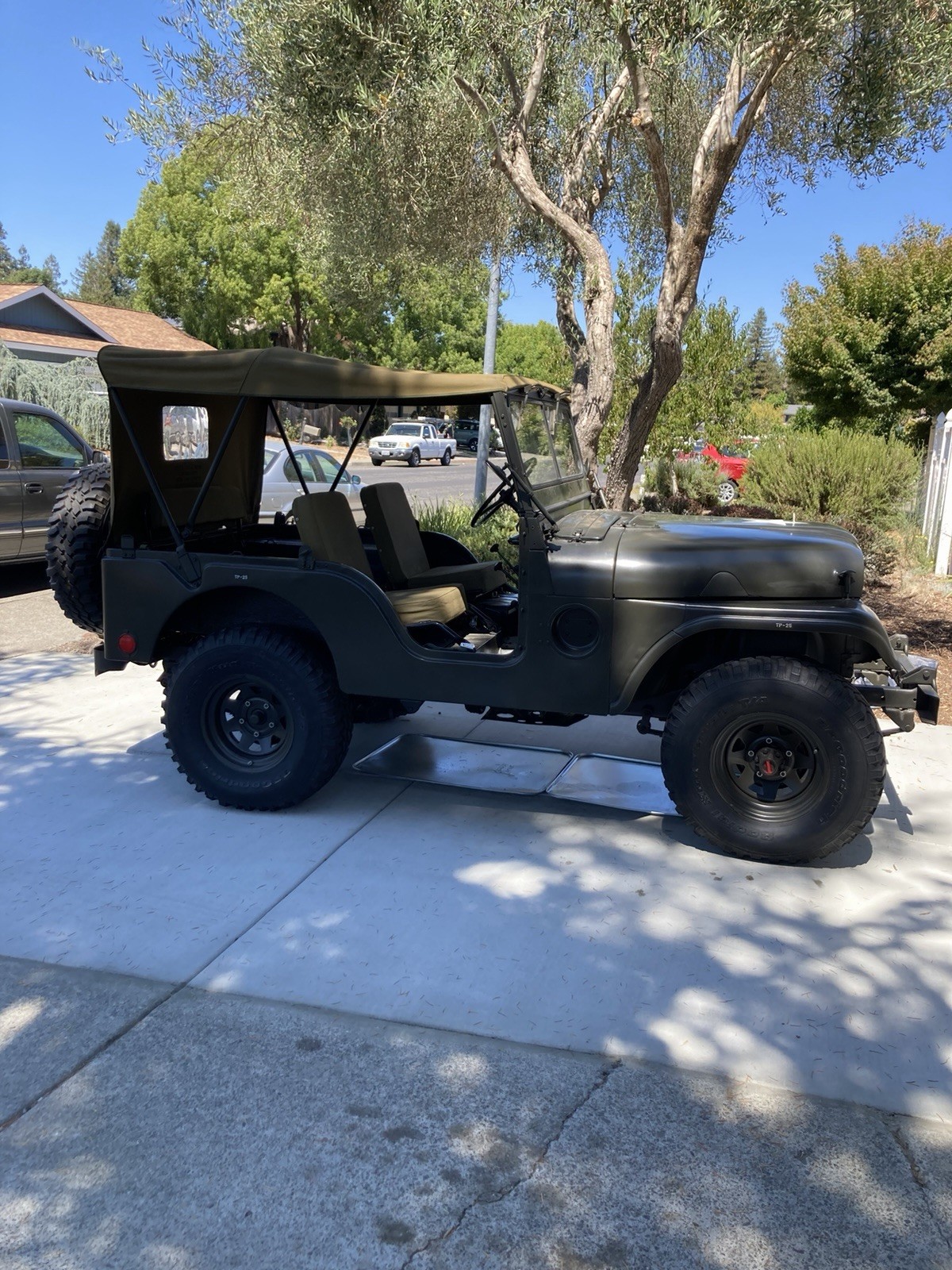 Willys-A1-1955-SUV-Tan