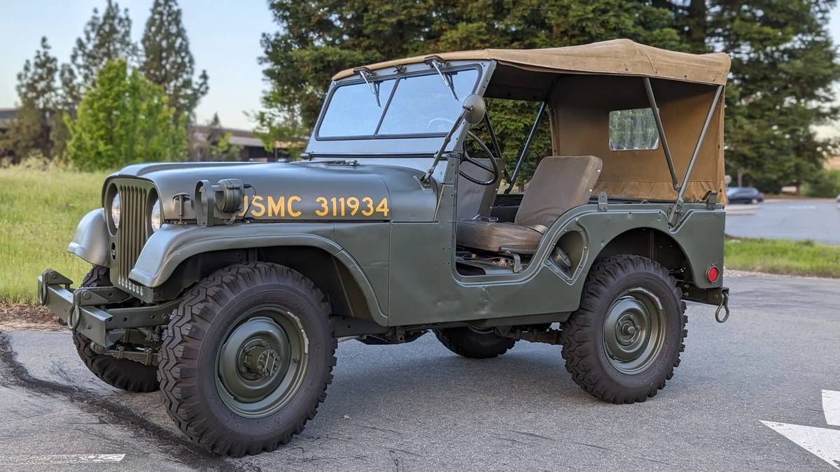 Willys-Jeep-1963-green