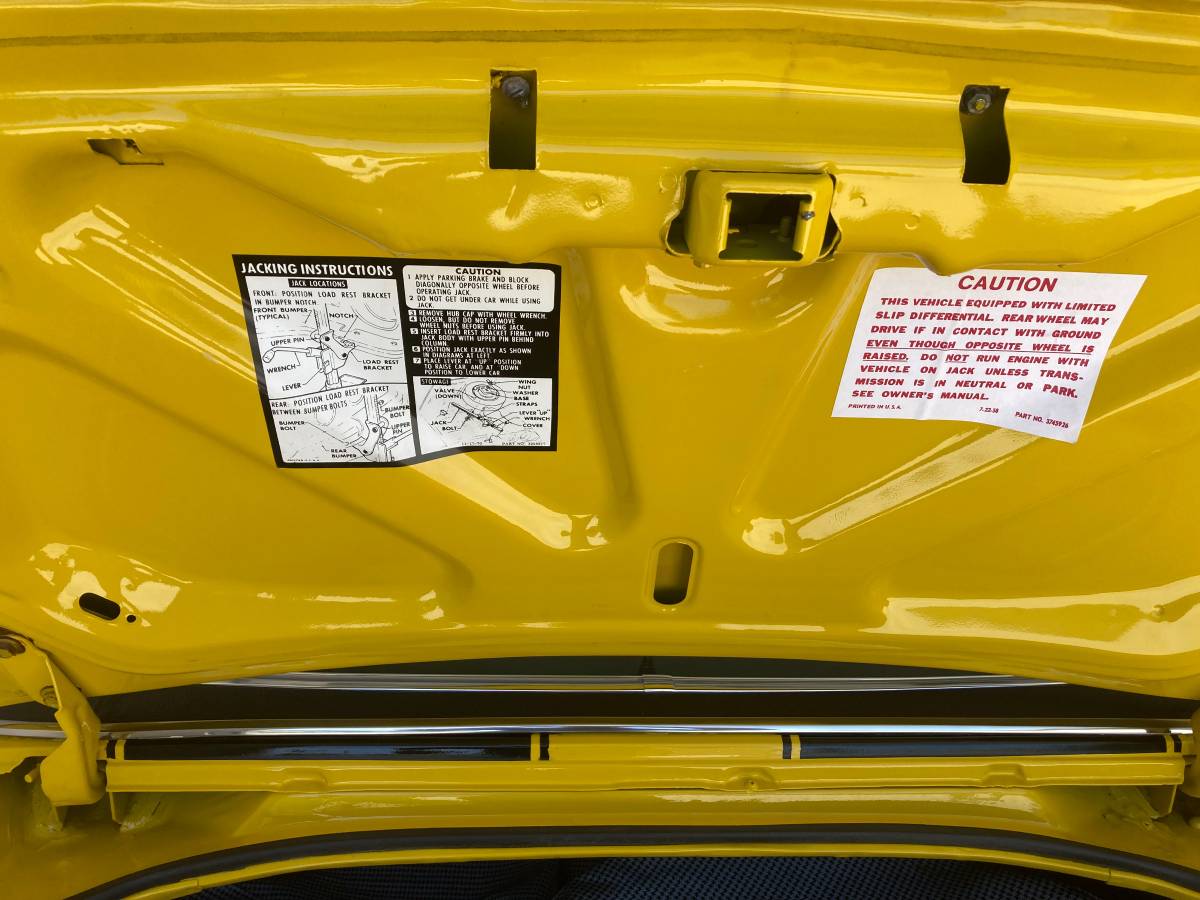 Z28-camaro-1971-yellow