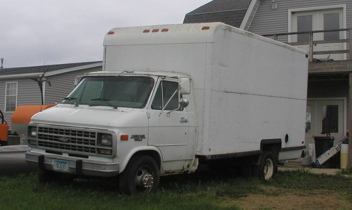 1-ton-g2-box-van-1992-white