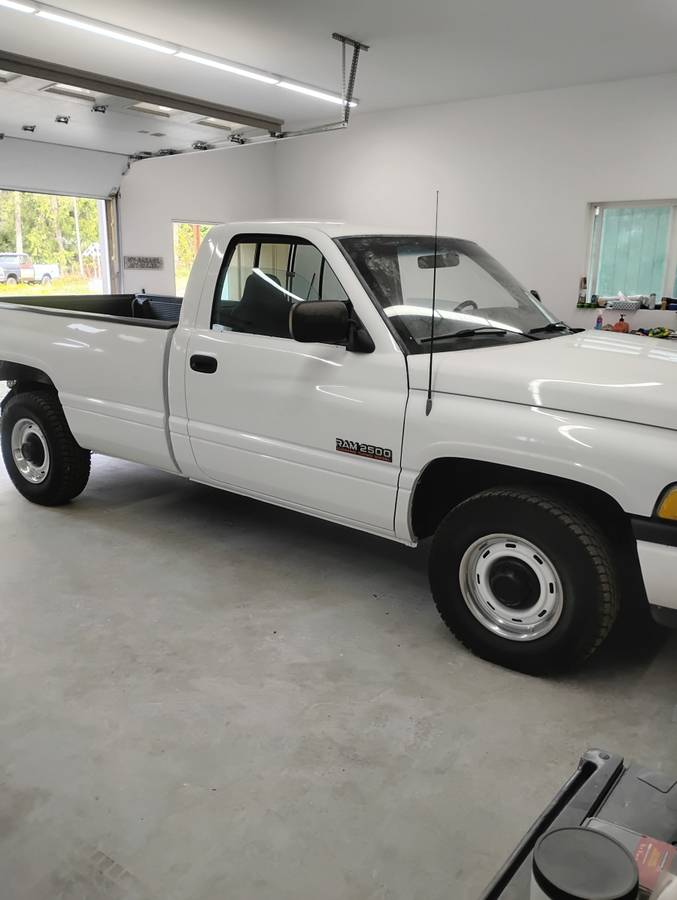 2500-2whl-dr-1994-white