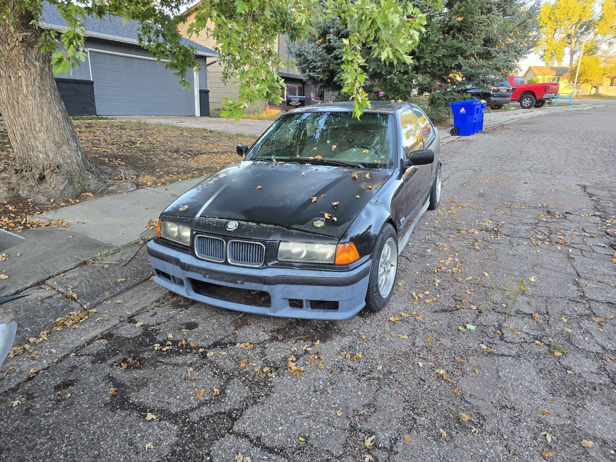 318ti-1995-black