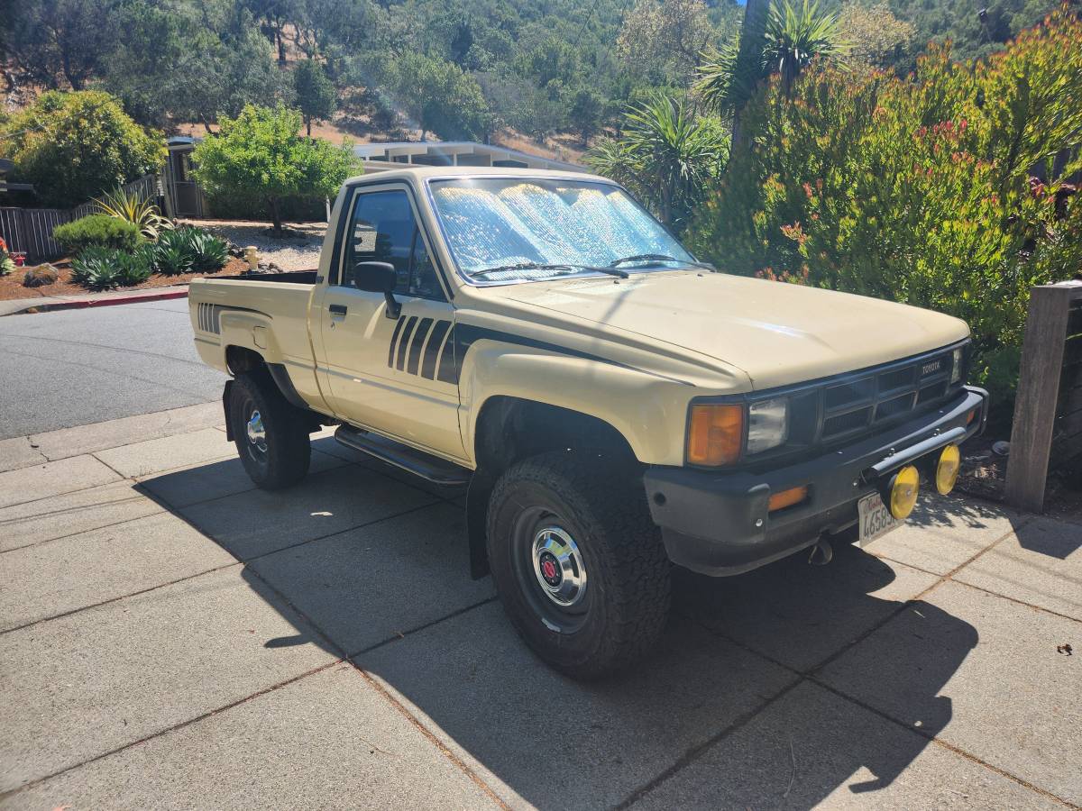 4x4-4wd-trucks-pickups-1986