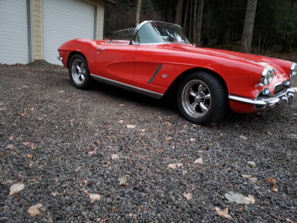 62-corvette-1962-red