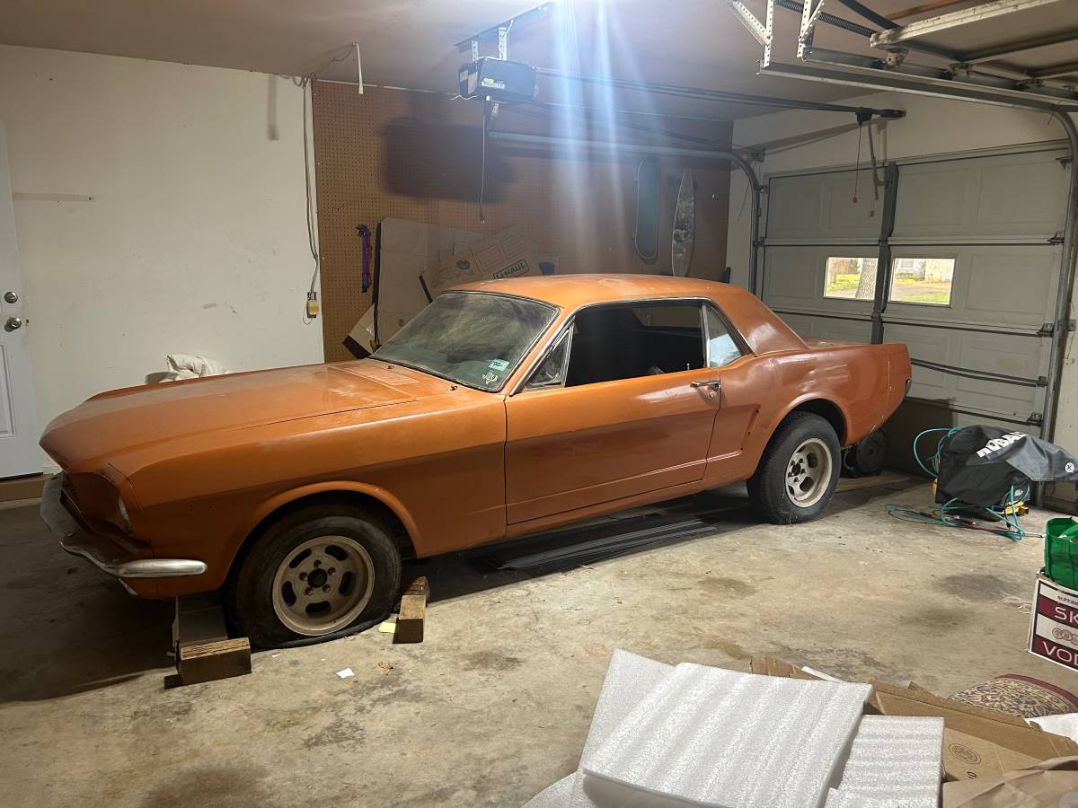 64-12-ford-mustang-1964-Orange