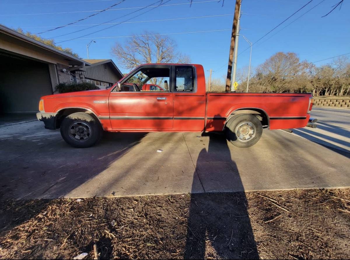 91-mazda-b2600i-1991-red