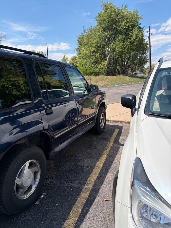 94-ford-explorer.-1994-blue