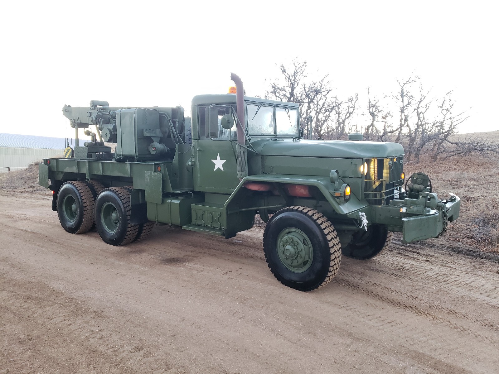 AM-General-M816-6x6-1970-Truck-Crane-and-Wrecker-Green