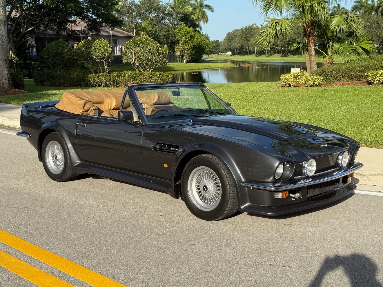 ASTON MARTIN Vantage 1989
