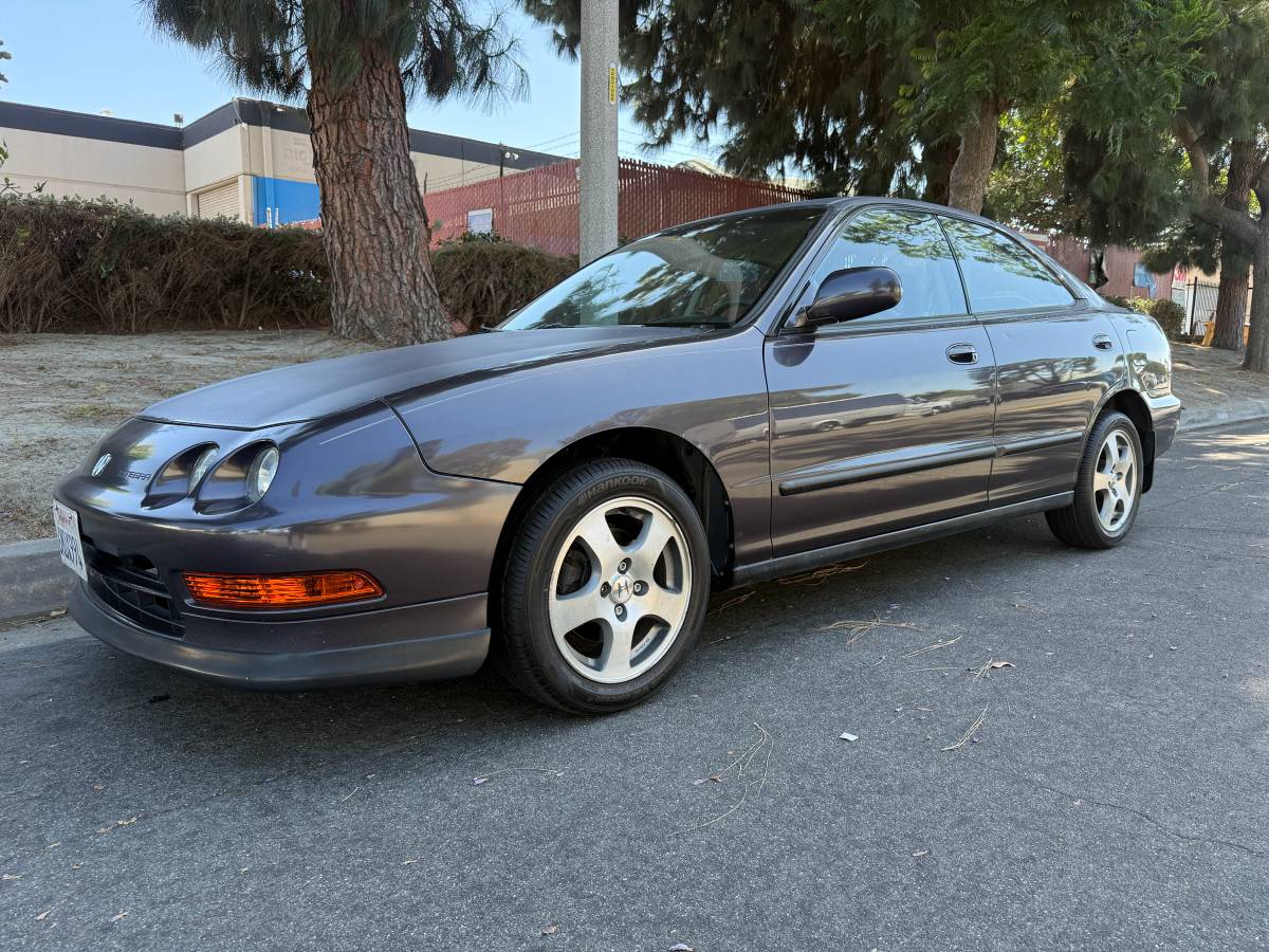 Acura-Integra-1996