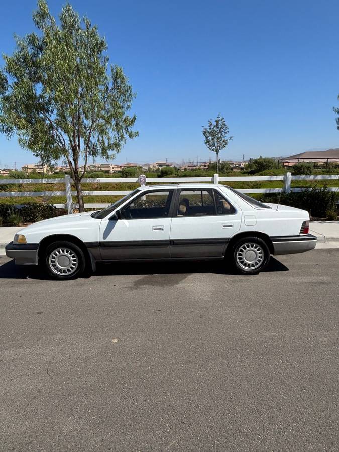 Acura-Legend-1986