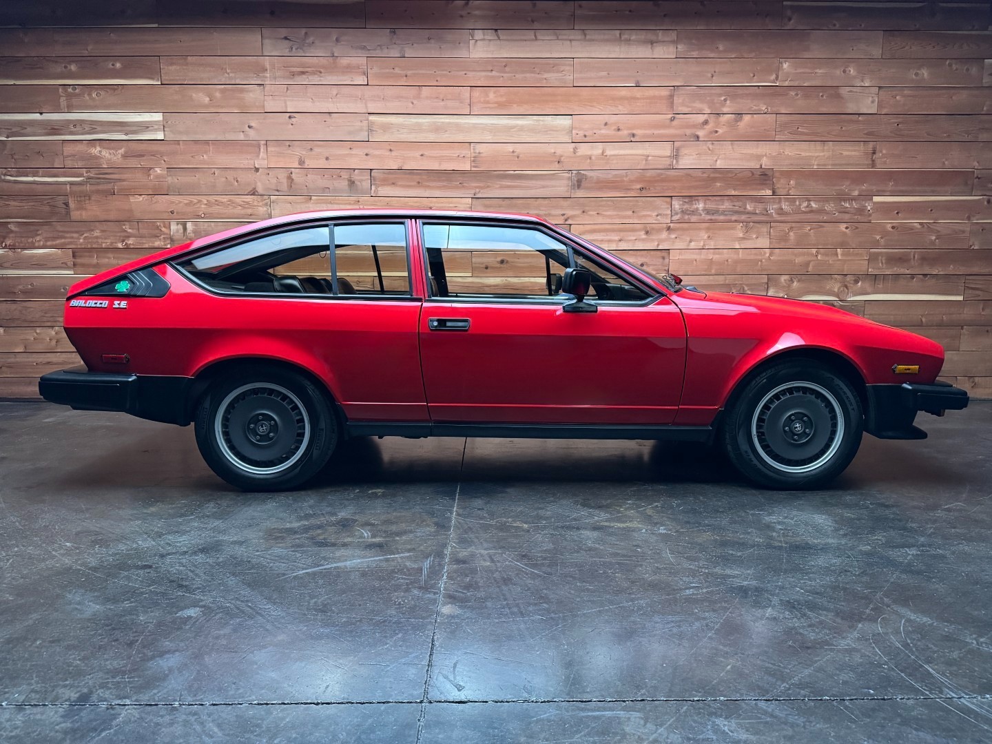 Alfa-Romeo-GTV6-1982