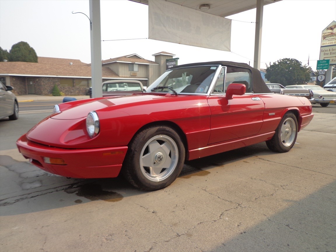 Alfa-Romeo-Spider-1991-Convertible-Tan