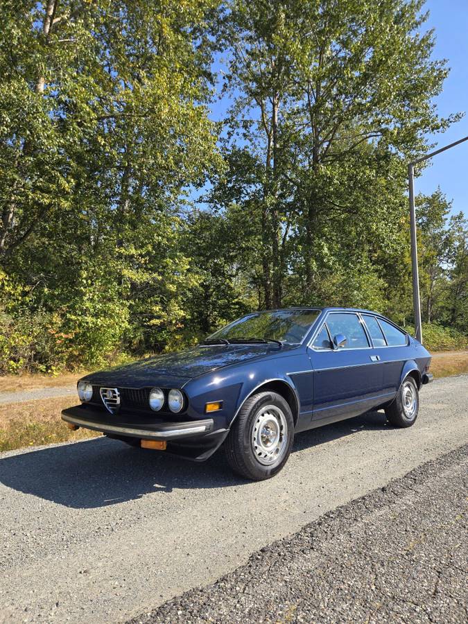Alfa-romeo-Alfetta-gt-1976-Blue