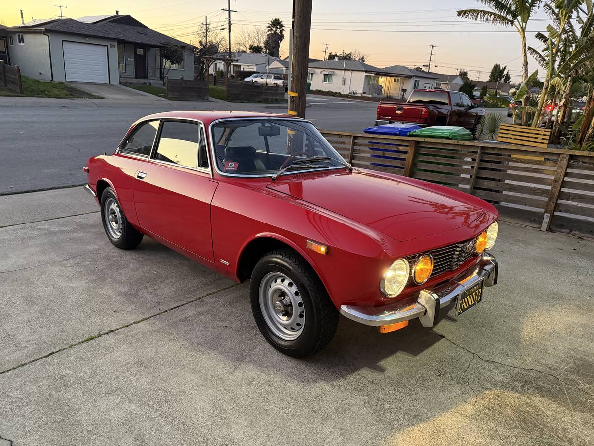 Alfa-romeo-Gtv-2000-1973