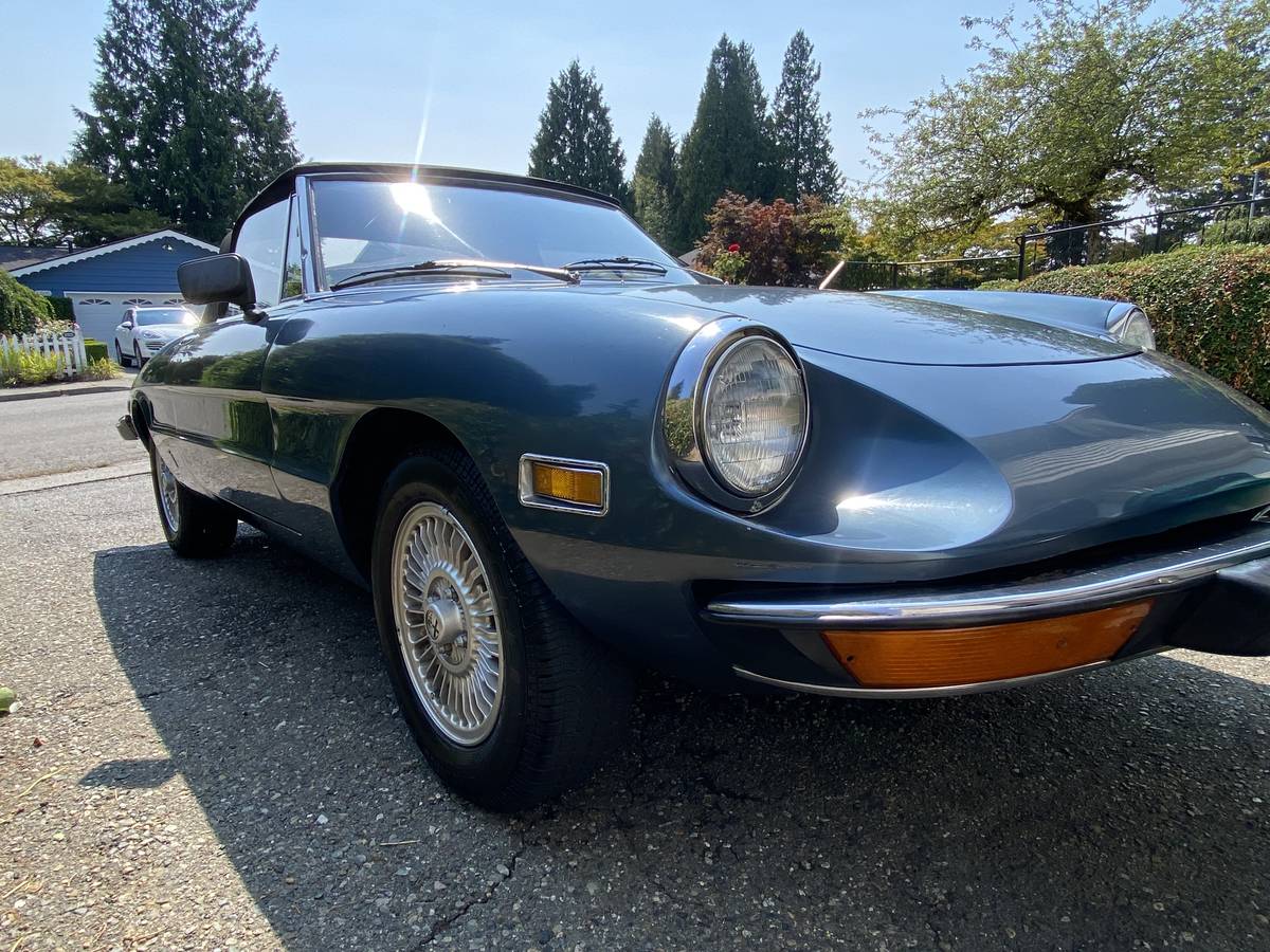 Alfa-romeo-Spider-1974