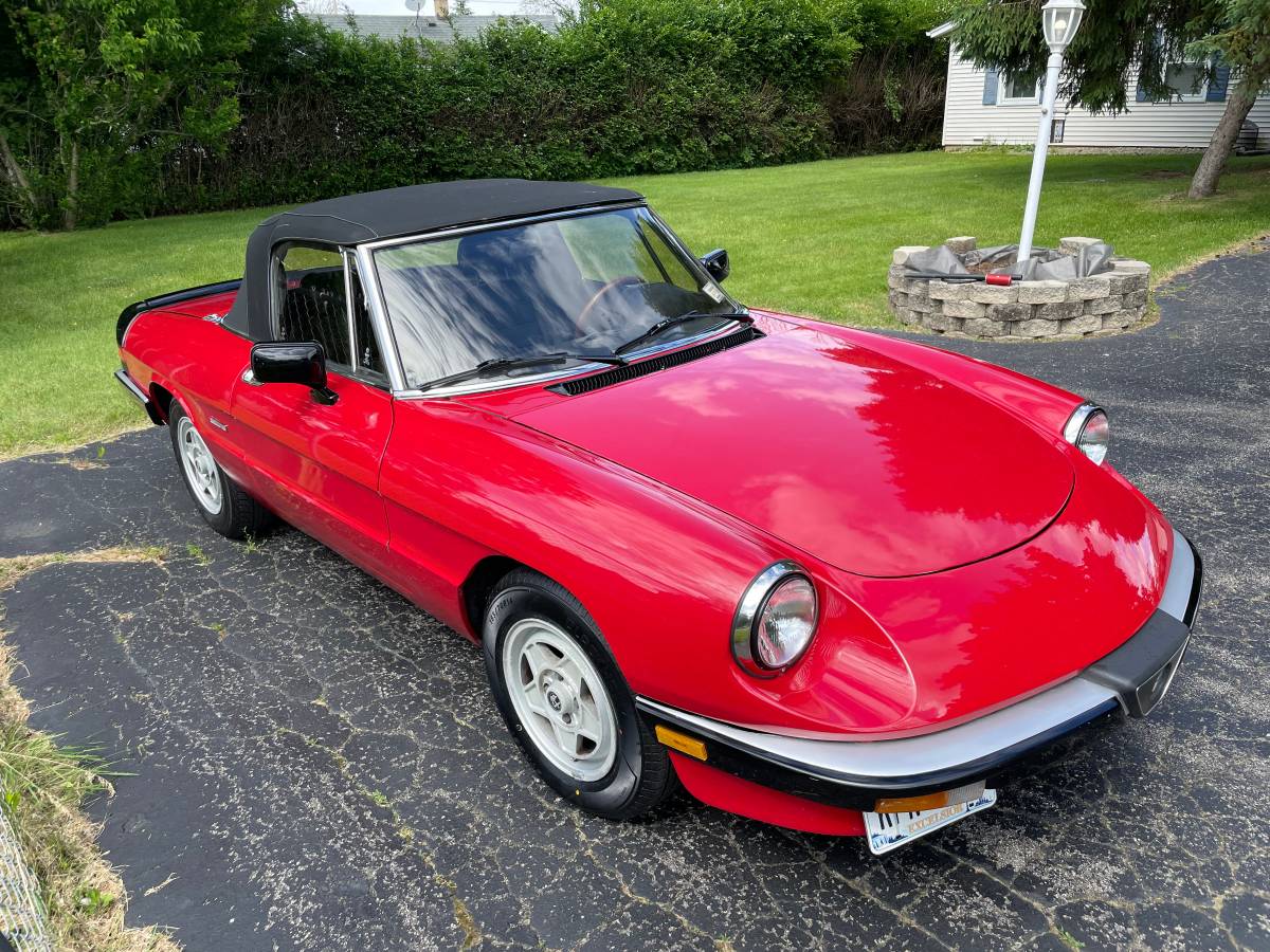 Alfa-romeo-Spider-veloce-2000-1986-red