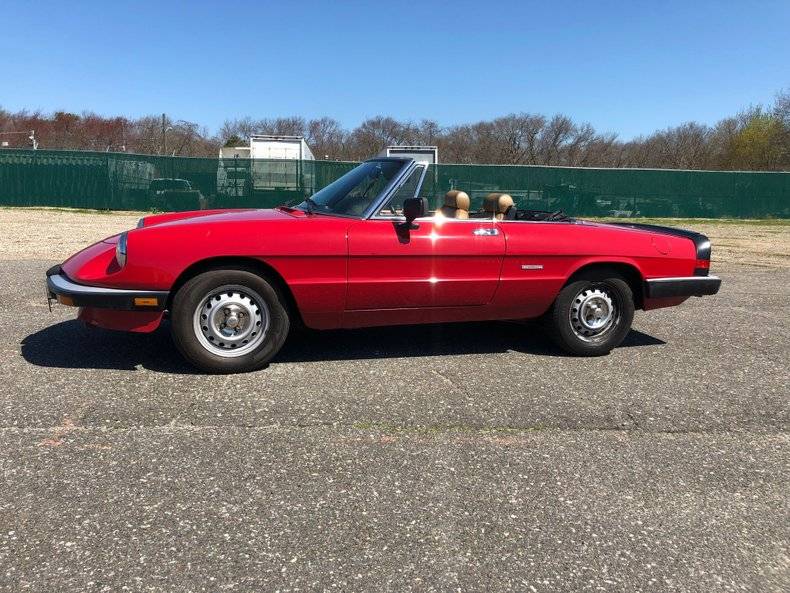 Alfa-romero-spider-graduate-1990-red