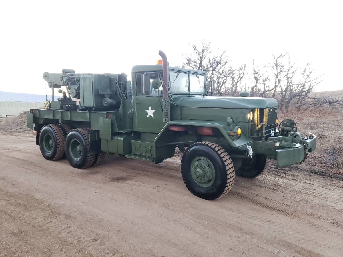 Am-general-M816-1970-green
