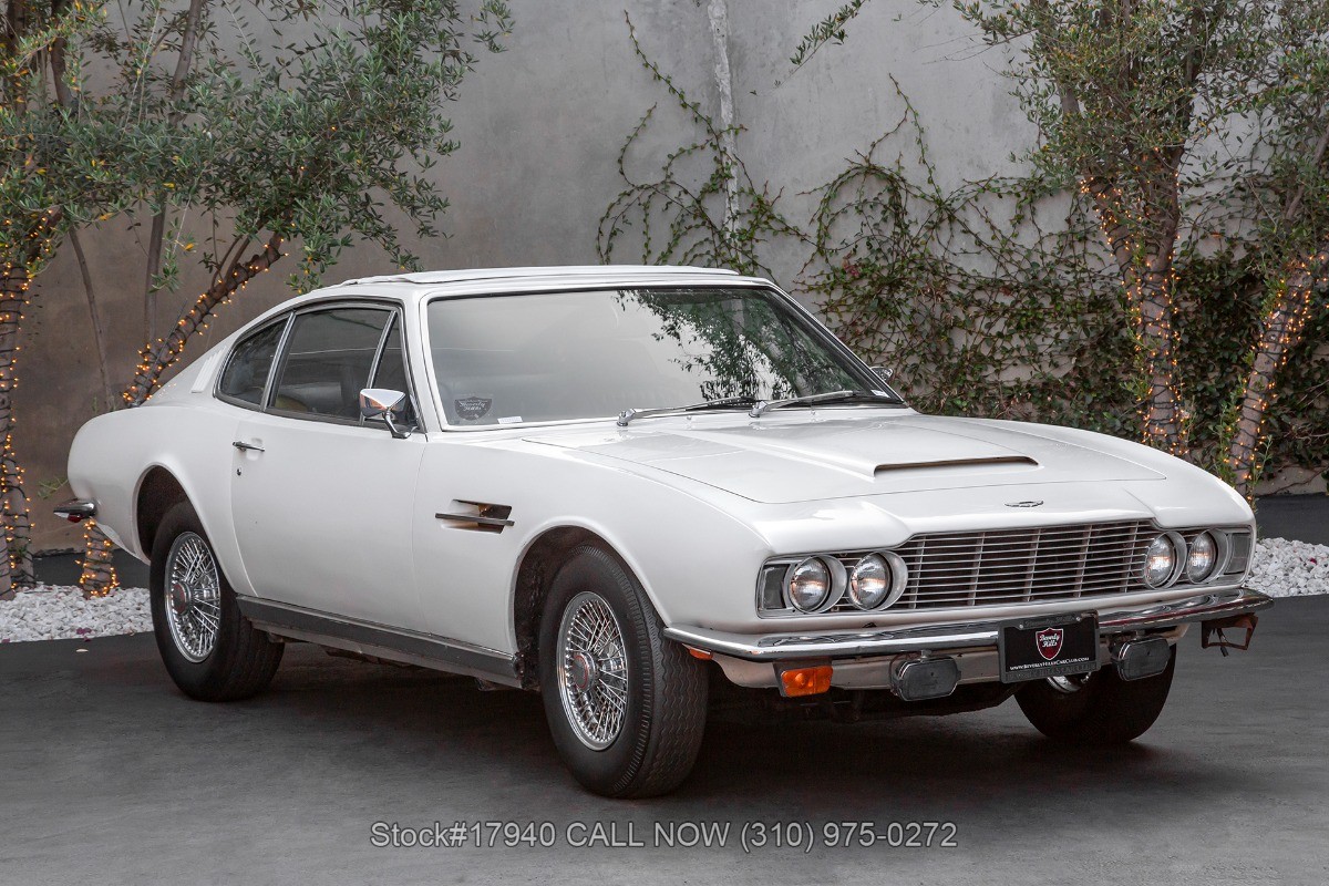 Aston-Martin-DBS-1969