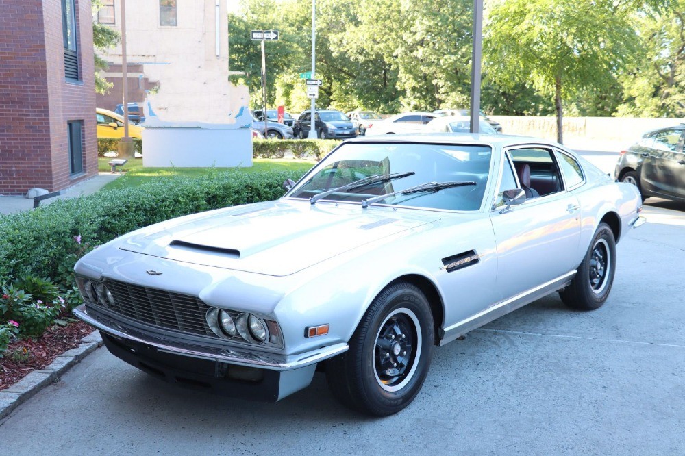 Aston Martin DBS 1971