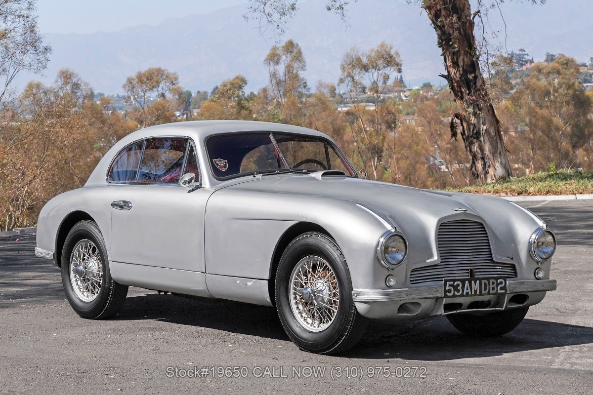 Aston-Martin-Vantage-1953