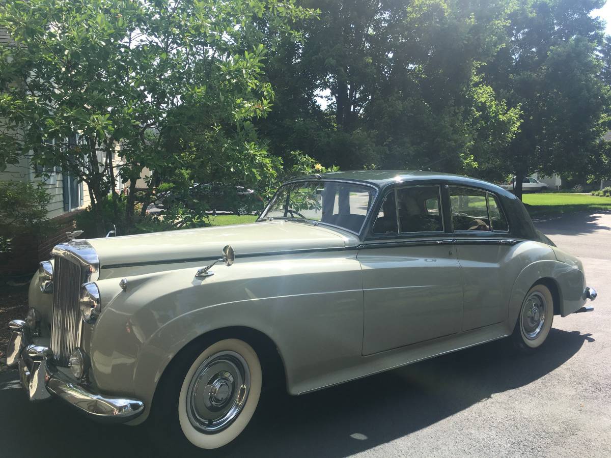 Bentley-S2-sedan-1961-green