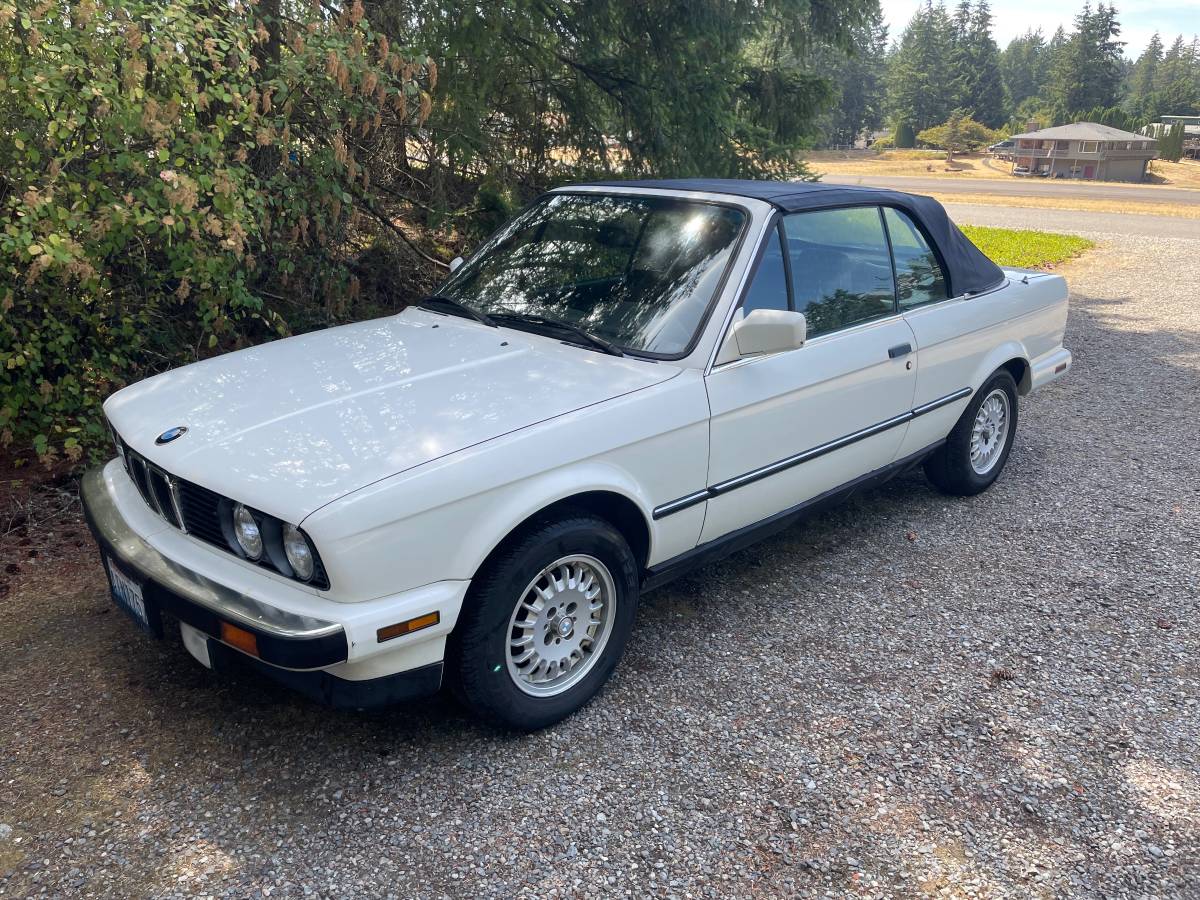 Bmw-3-series-1991-white