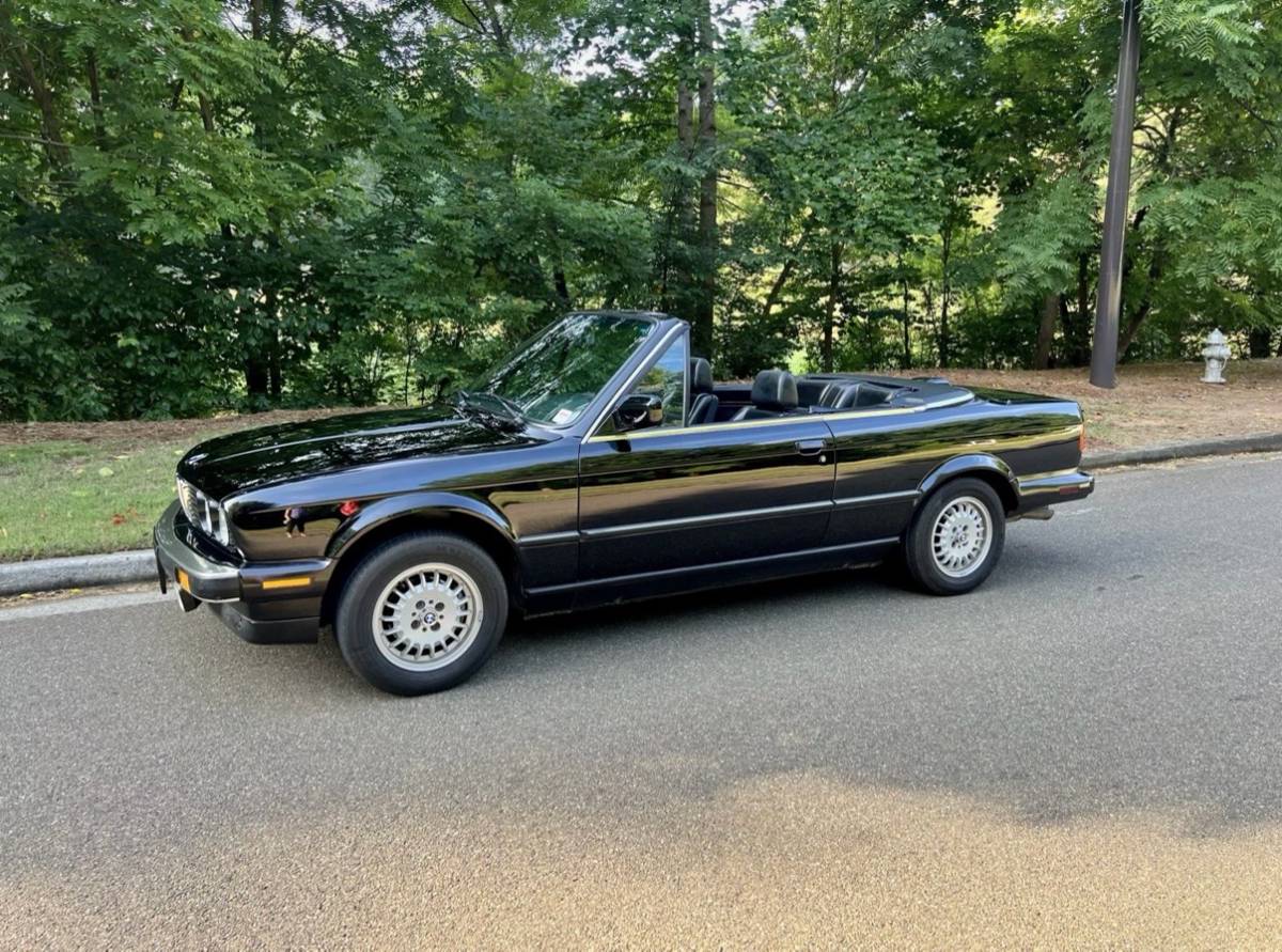Bmw-325i-1988-black